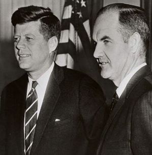 0301 George McGovern with JFK.jpg